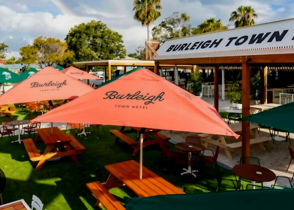 Burleigh Town Hotel photo 4