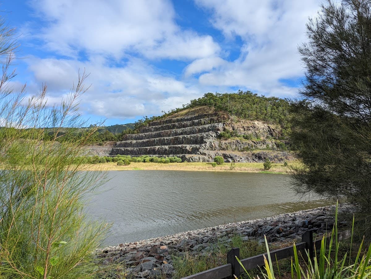 Hinze Dam photo 5