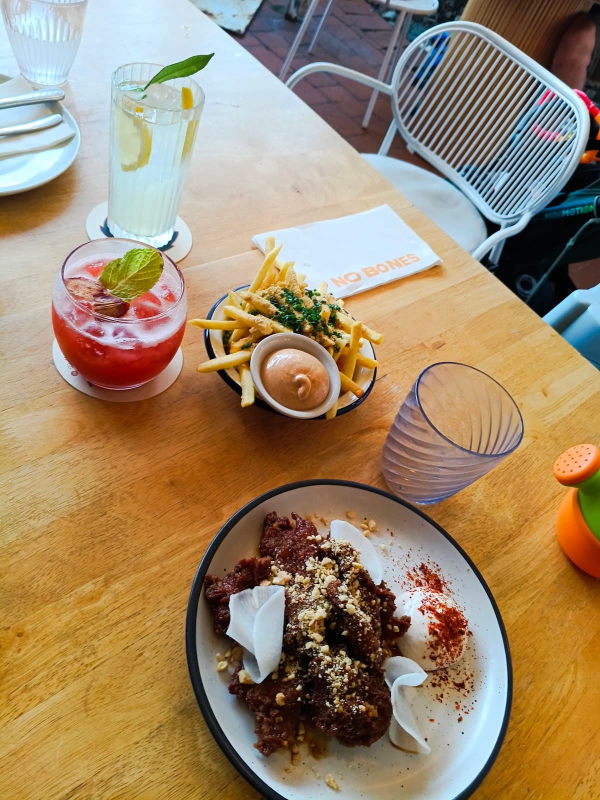 No Bones Byron Bay photo 3