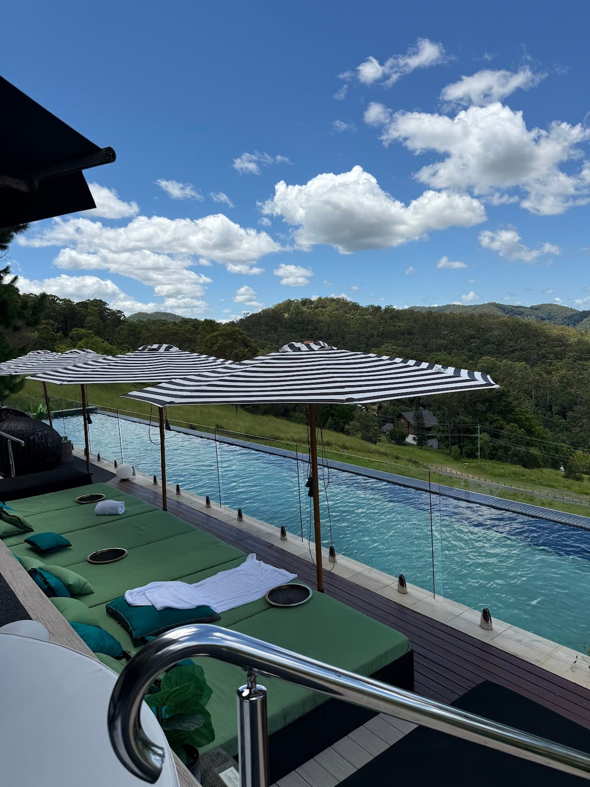 On Eagle Wings Mountain Retreat & Spa photo 5