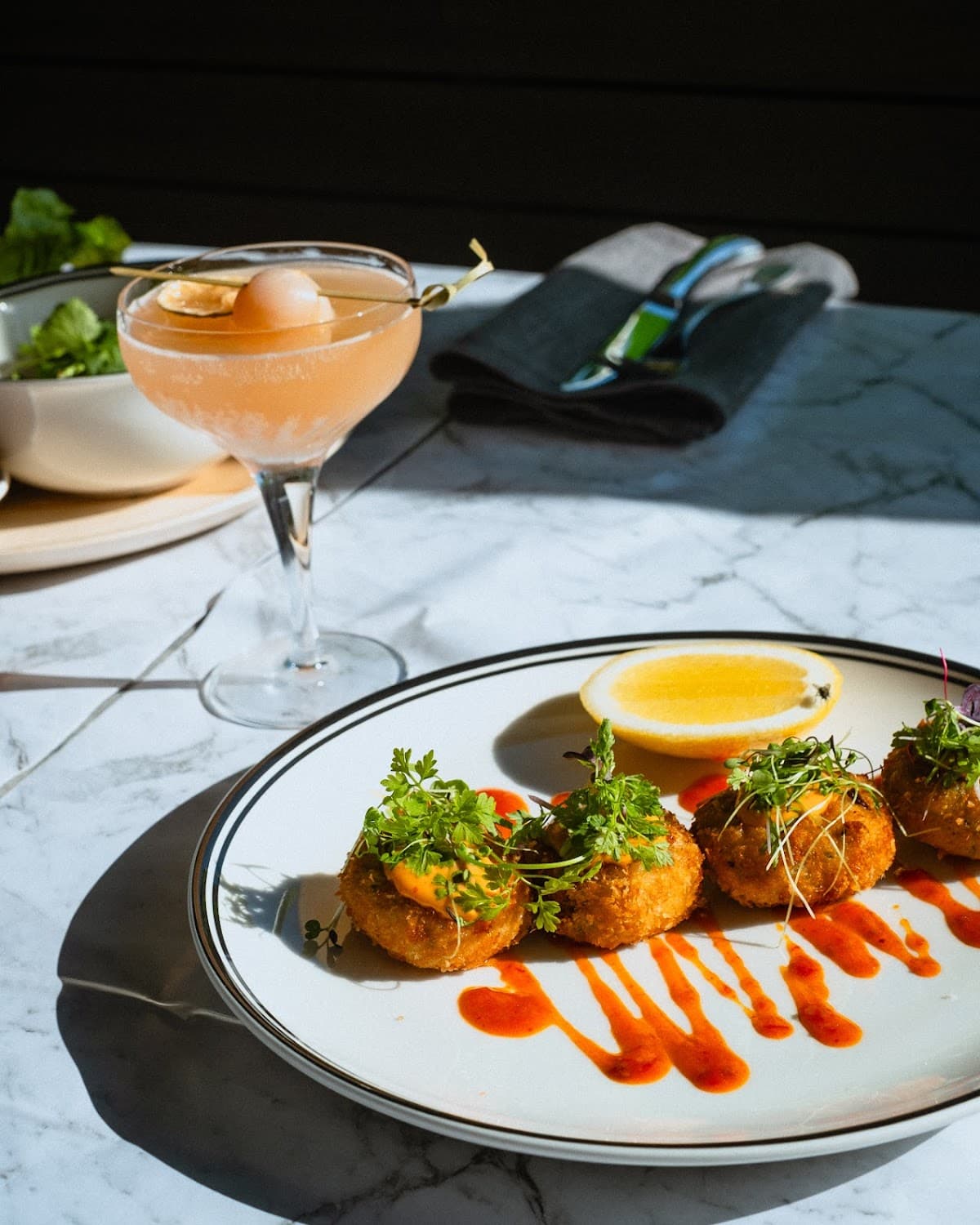 Outer Square photo 4