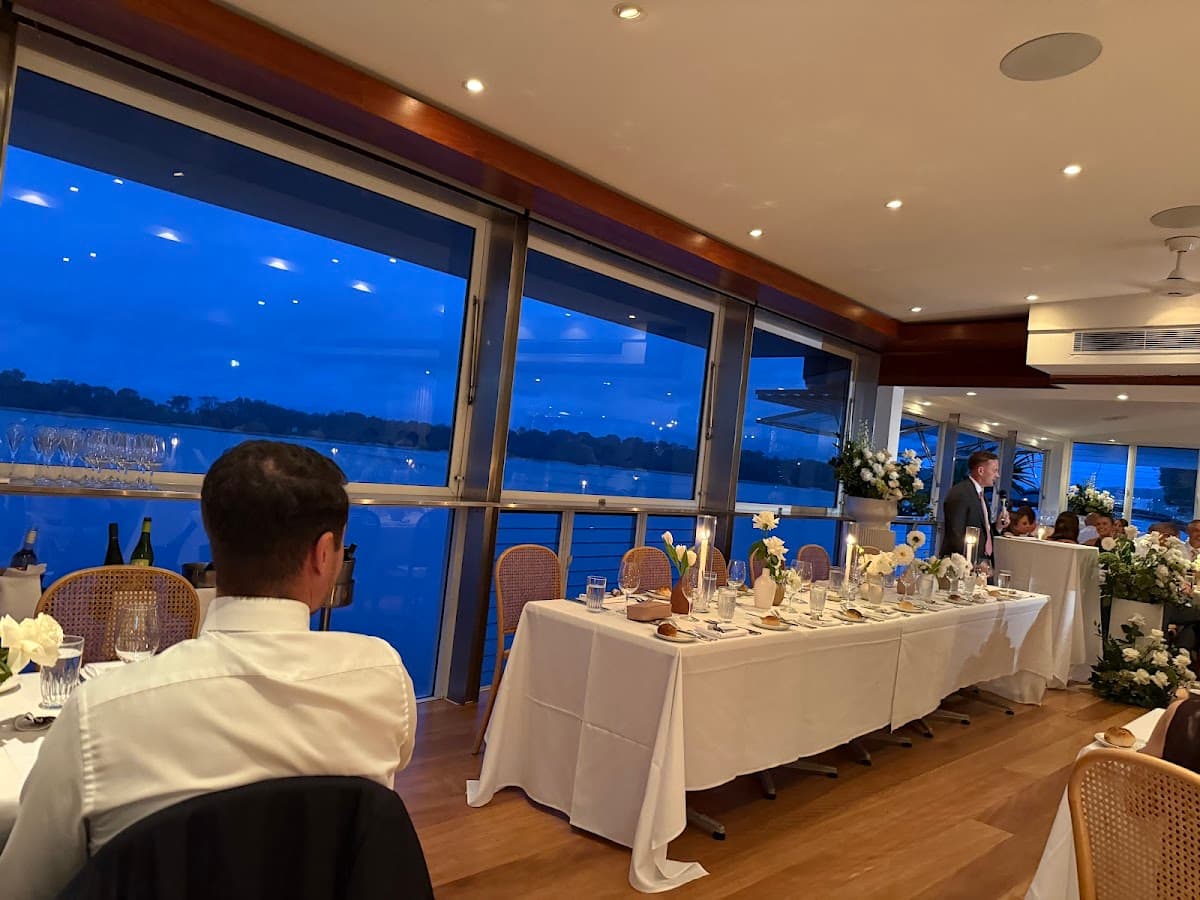 Rickys River Bar & Restaurant photo 2