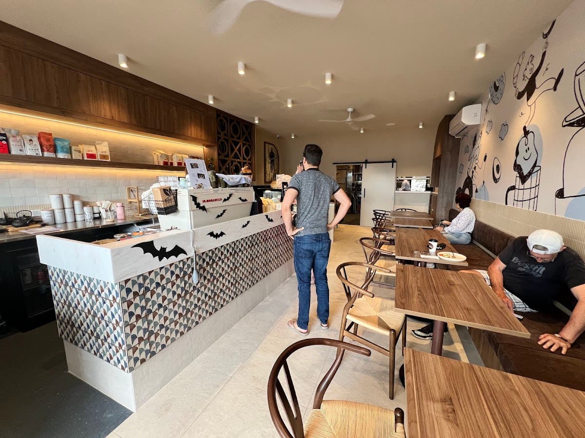 Robina Shopping village photo 2