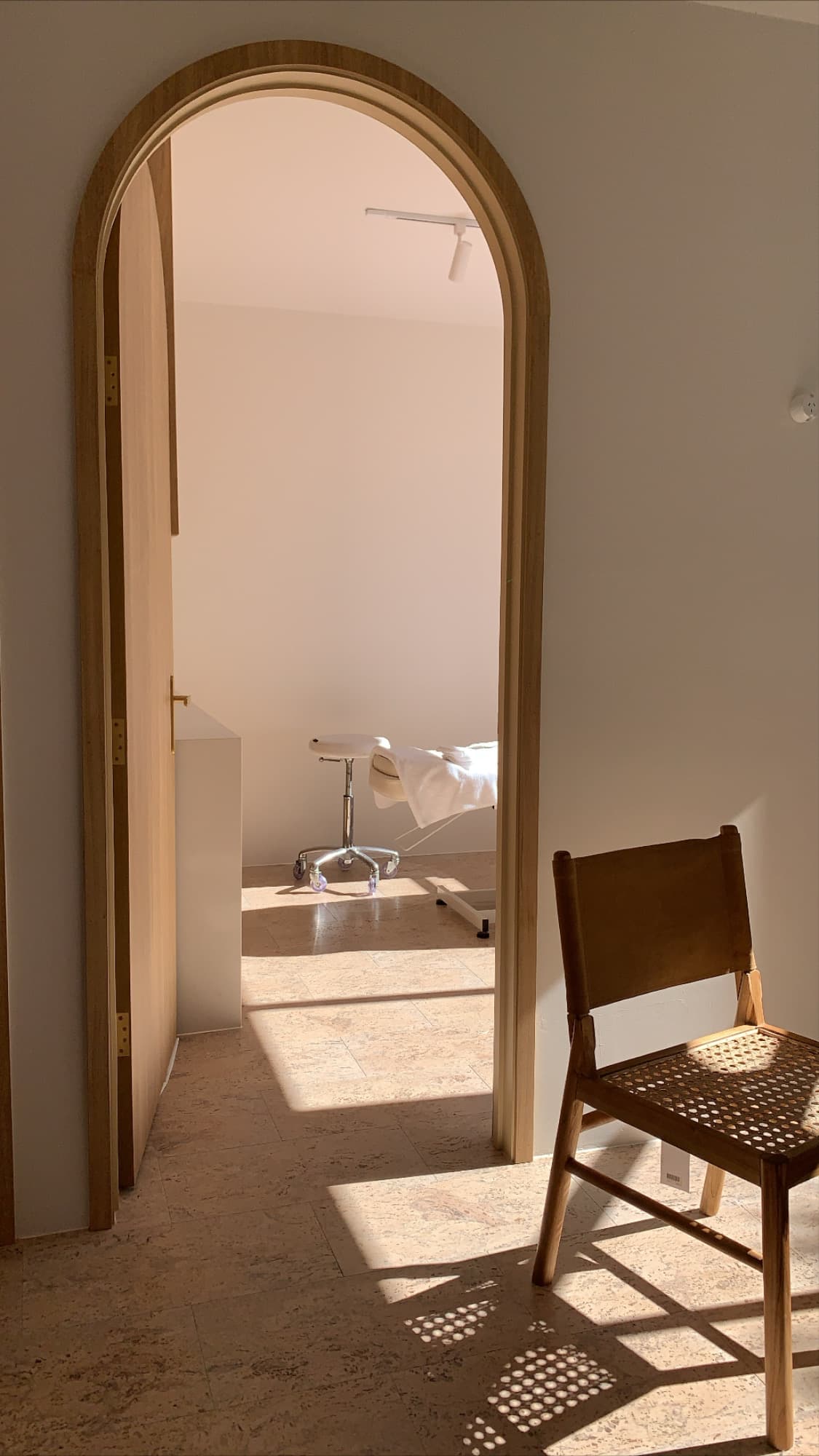 THE HEART OF BEAUTY photo 5