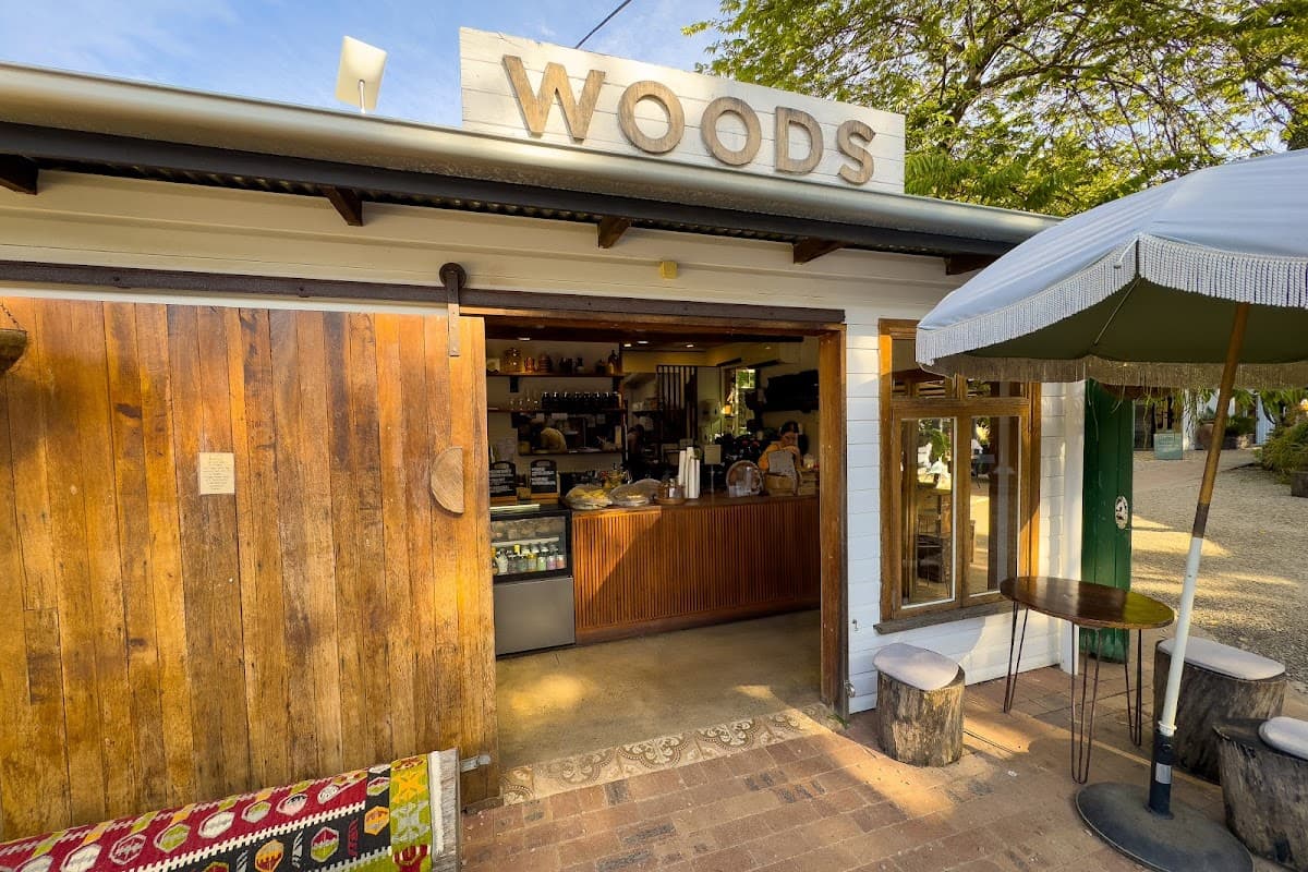 WOODS Bangalow photo 3